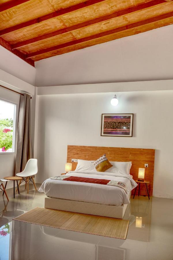 Island Ambience Hotel Maafushi Exterior foto